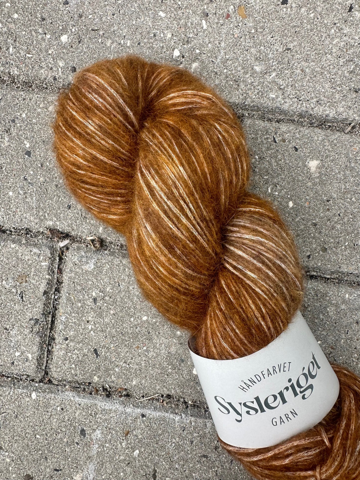 Sysleriget Alpaca Blow | Toffee