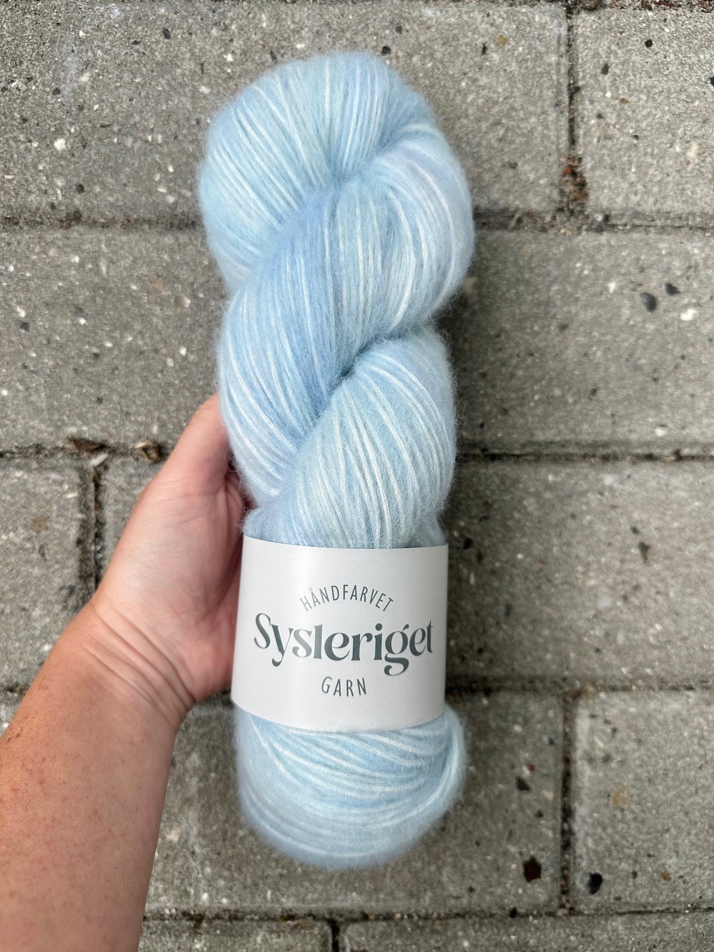 Sysleriget Alpaca Blow | Spring Sky