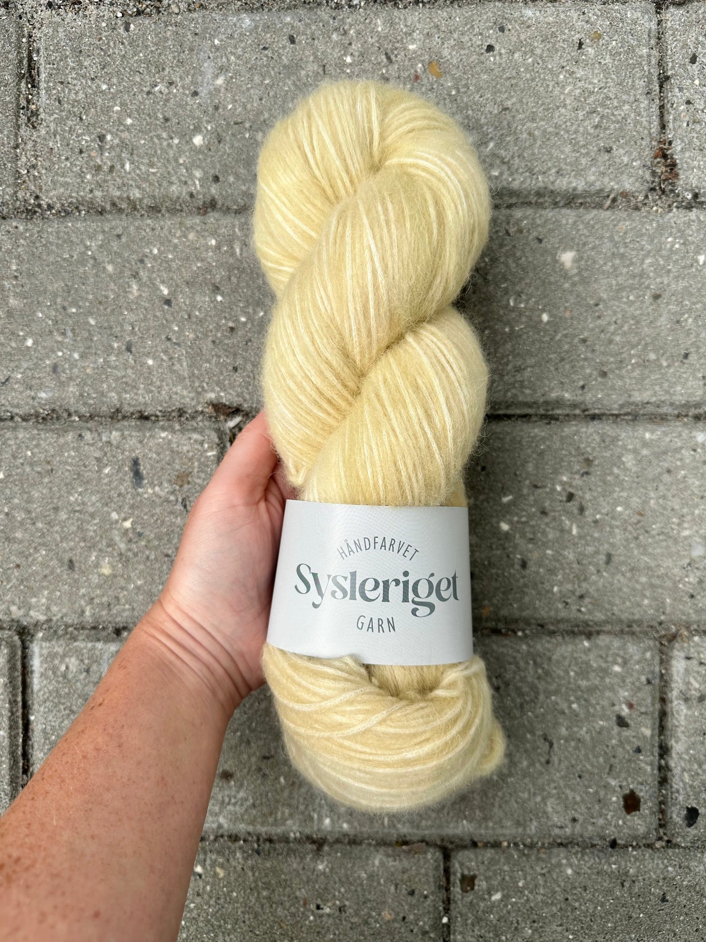 Sysleriget Alpaca Blow | Dusty Yellow