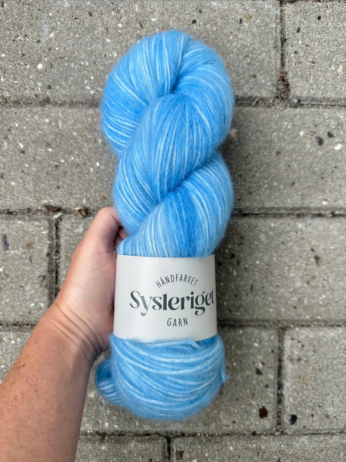 Sysleriget Alpaca Blow | Glove Blue
