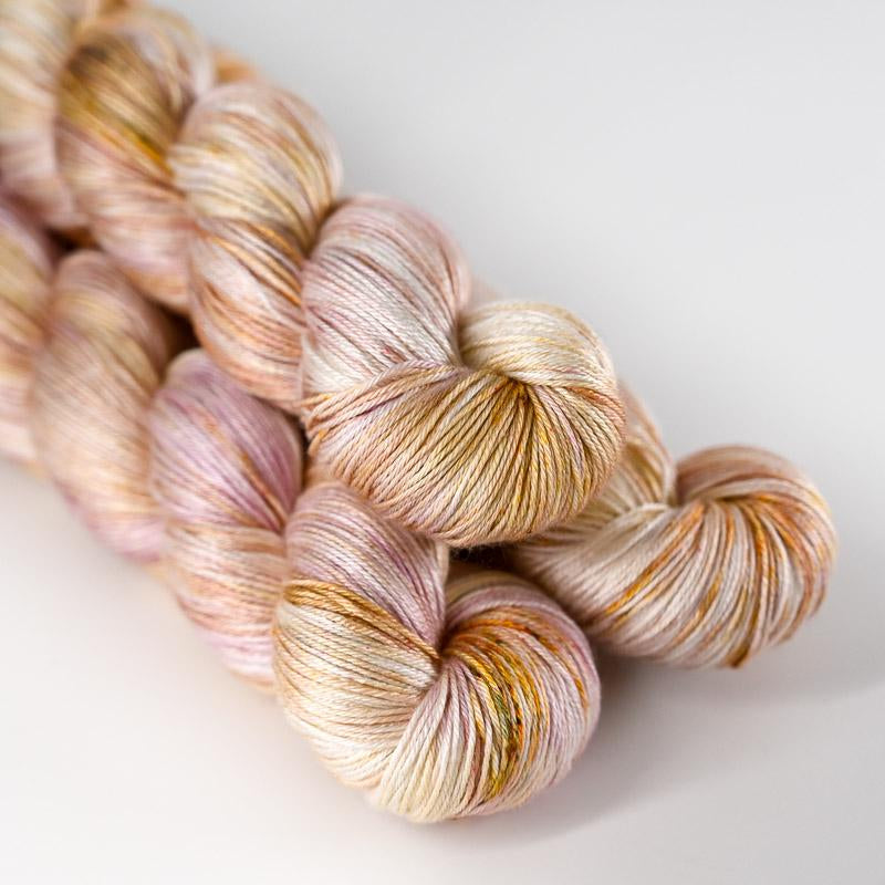 PURE SILK-Vintage Daybed-1