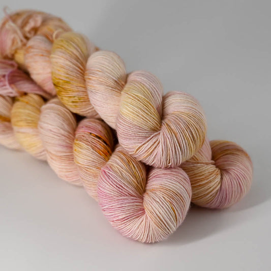 SINGLES-Vintage Daybed-4